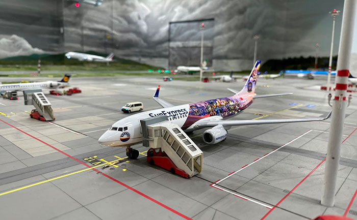 SunExpress hebt in Knuffingen ab: Ferienflieger mit PAW Patrol Lackierung im Miniatur Wunderland Hamburg zu sehen